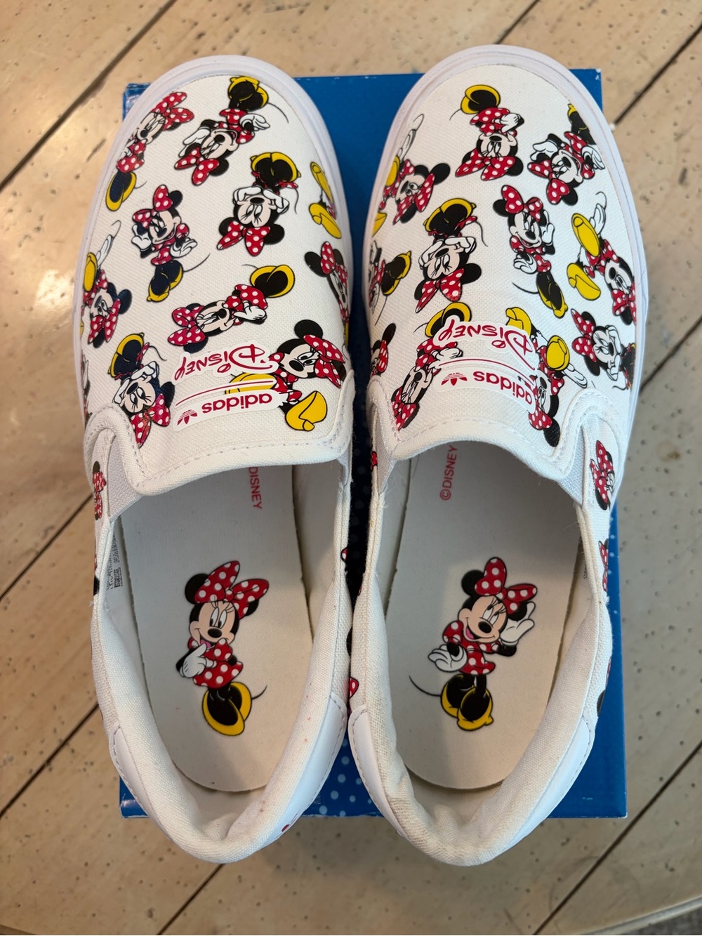 Disney x Adidas Minnie Mouse Court Rallye Slip-On Sneakers
